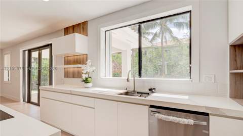 7956 SW 195th St, Cutler Bay FL - photo 13 of 60