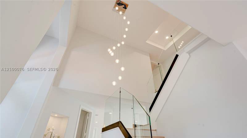 5 bedroom SingleFamilyResidence at 7956 SW 195th St, Cutler Cay, Cutler Bay — photo 2