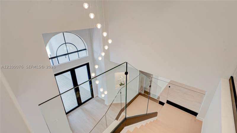 5 bedroom SingleFamilyResidence at 7956 SW 195th St, Cutler Cay, Cutler Bay — photo 3