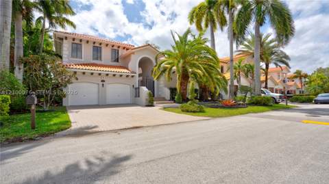 7956 SW 195th St, Cutler Bay FL - photo 7 of 60