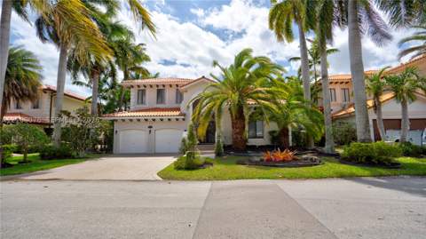 7956 SW 195th St, Cutler Bay FL - photo 8 of 60