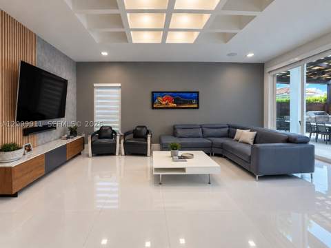 7310 NW 107th Pl, Doral FL - photo 12 of 37