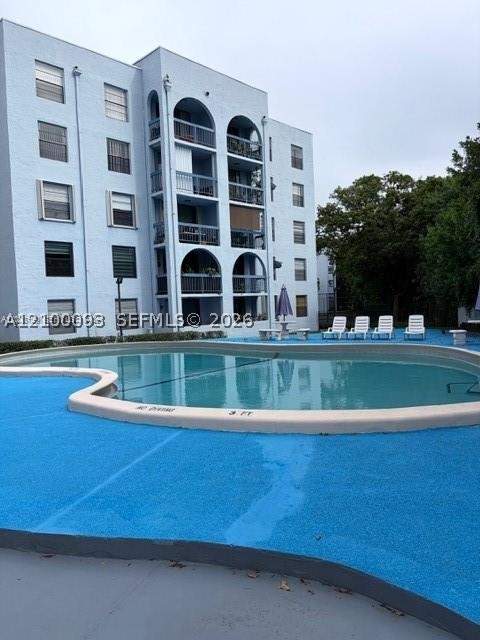 9440 Fontainebleau Blvd 203, Miami FL - photo 7 of 27