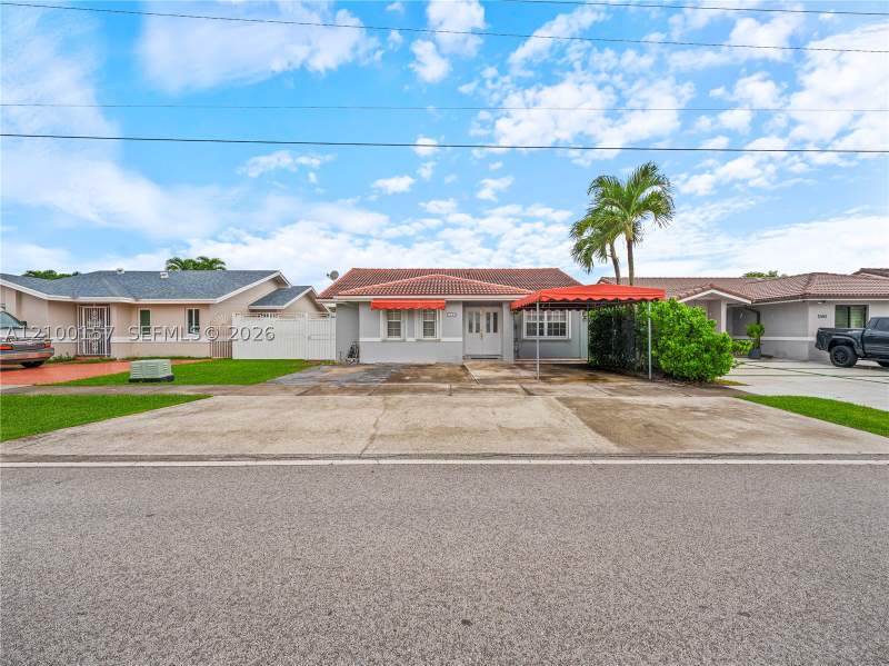 4 bedroom SingleFamilyResidence at 1280 SW 142nd Ave, Monasterio Sub, Miami — photo 2