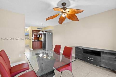 5953 W 28th Ave 24, Hialeah FL - photo 10 of 38