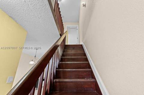 5953 W 28th Ave 24, Hialeah FL - photo 11 of 38