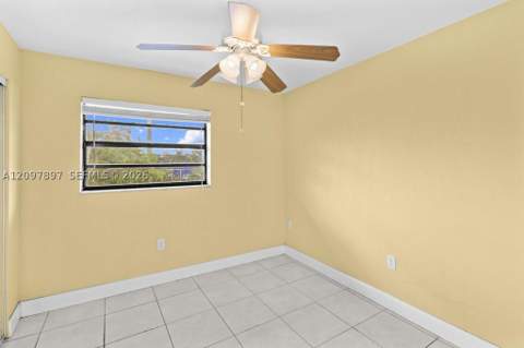 5953 W 28th Ave 24, Hialeah FL - photo 13 of 38
