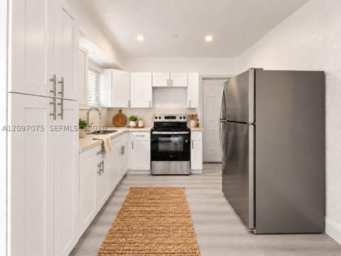 511 NE 131st St, North Miami FL - photo 11 of 59