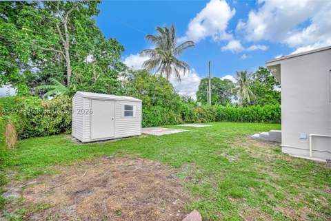 1135 NW 109th St, Miami FL - photo 9 of 44