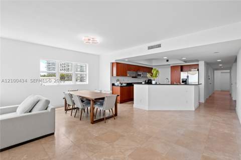 14951 Royal Oaks Ln 709, North Miami FL - photo 9 of 38