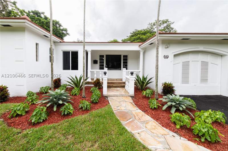 4 bedroom SingleFamilyResidence at 420 NE 55th Ter, Bayshore Plaza, Miami — photo 2
