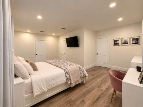 510 NW 108th Street, Miami FL - photo 6 of 11
