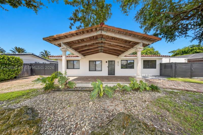 4 bedroom SingleFamilyResidence at 8315 SW 99th Ct, Heftler Homes Sunset Park, Miami — photo 4