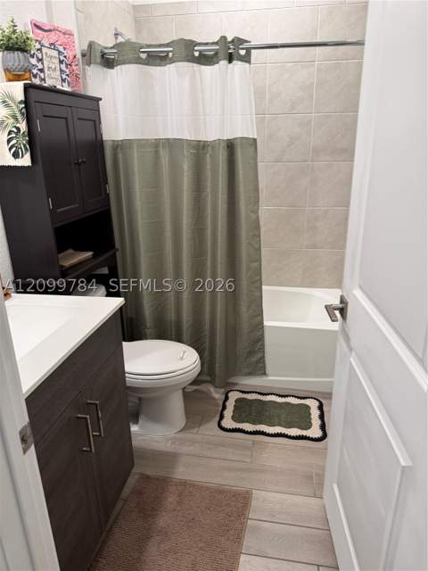 1020 SE 23rd Ter, Homestead FL - photo 6 of 17
