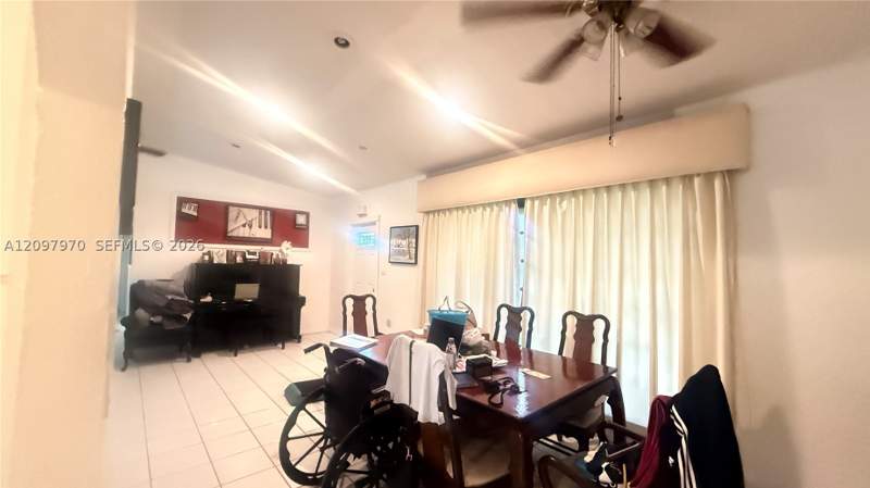 3 bedroom SingleFamilyResidence at 9325 SW 178th Ter, Orchard Estates, Palmetto Bay — photo 4
