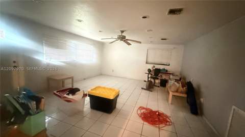 9325 SW 178th Ter, Palmetto Bay FL - photo 8 of 18