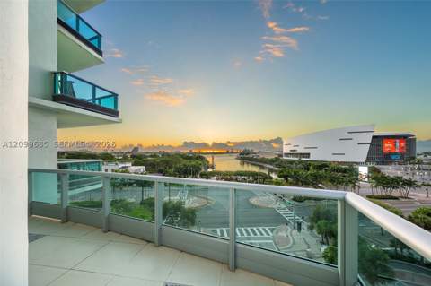 900 Biscayne Blvd 701, Miami FL - photo 10 of 46