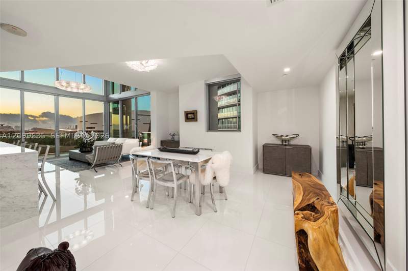 2 bedroom Condominium at 900 Biscayne Blvd 701, 900 Biscayne Bay Condo, Miami — photo 2