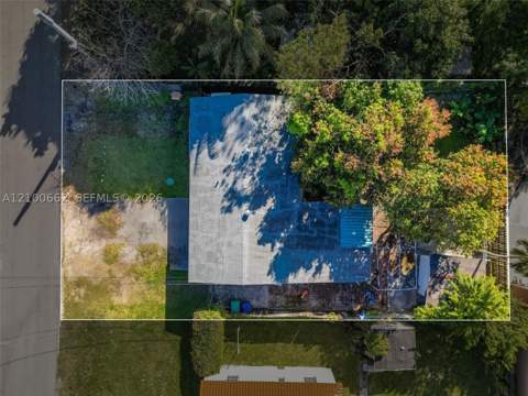 5886 SW 20th St, Miami FL - photo 6 of 9