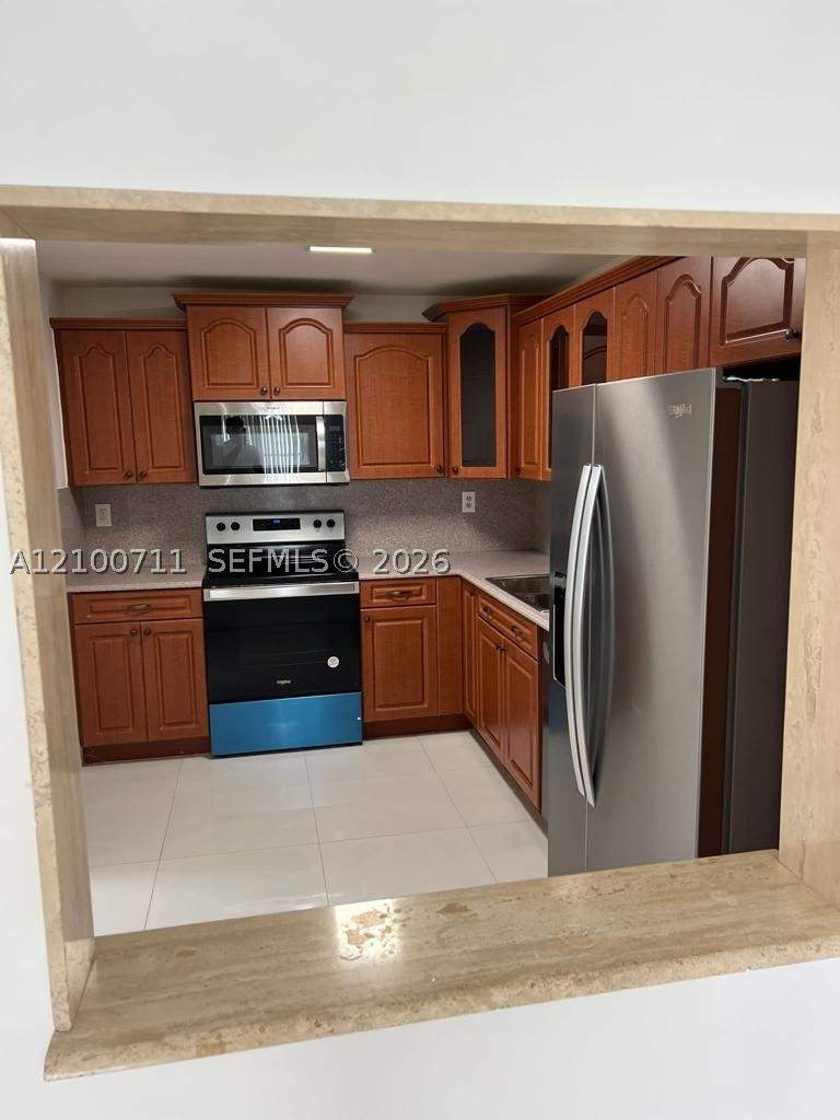 2 bedroom Condominium at 20850 San Simeon Way 106-5, Lakeview Of The Calf Club, Miami — photo 2