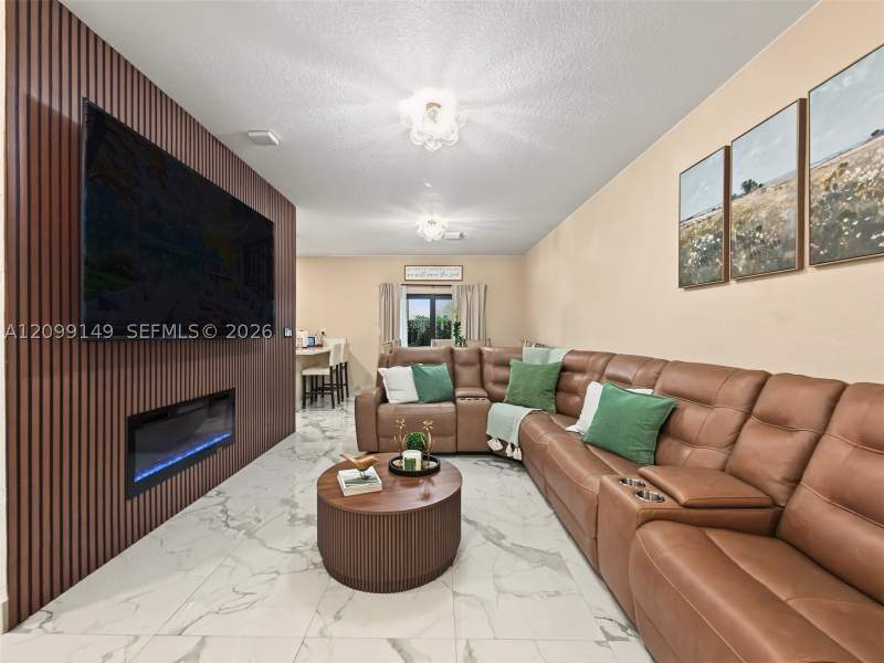 3 bedroom Townhouse at 11266 SW 250th Ter, Coco Palm Villas, Homestead — photo 3