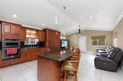 6625 SW 47th St, Miami FL - photo 9 of 28