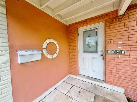 2141 NE 124th St, North Miami FL - photo 7 of 20