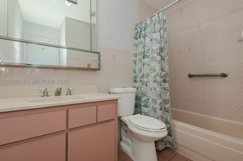 7802 W 18th Ln, Hialeah FL - photo 16 of 19