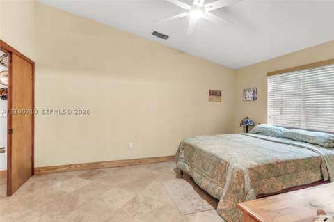 8514 SW 209th Ln, Cutler Bay FL - photo 16 of 28