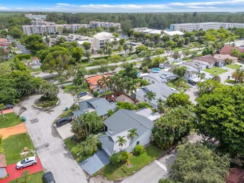 8514 SW 209th Ln, Cutler Bay FL - photo 24 of 28