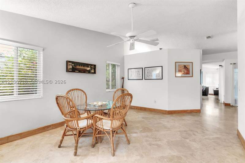 4 bedroom SingleFamilyResidence at 8514 SW 209th Ln, Centennial Sec 1, Cutler Bay — photo 4