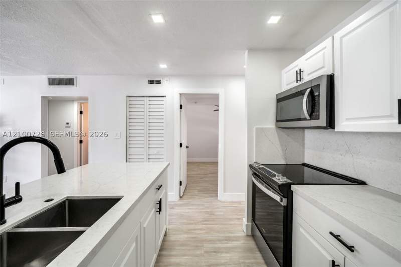 2 bedroom Condominium at 8267 SW 128th St 115, Sunrise Point Condo Bldg, Pinecrest — photo 2