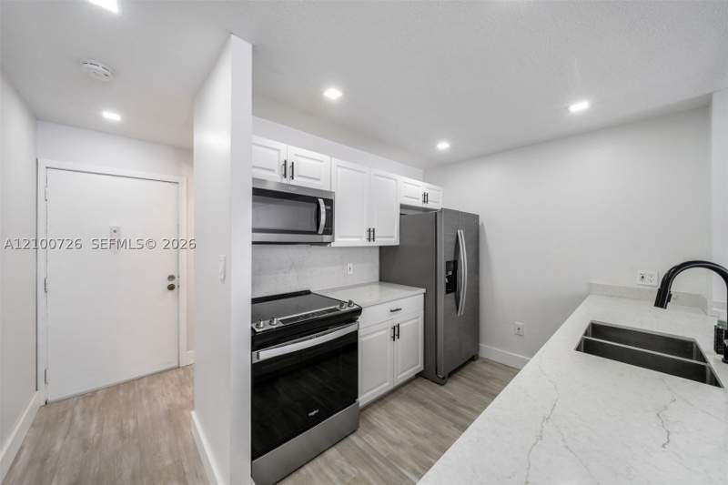 2 bedroom Condominium at 8267 SW 128th St 115, Sunrise Point Condo Bldg, Pinecrest — photo 4