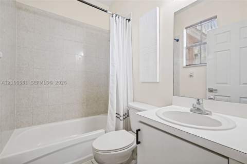 645 E Mowry Ct, Homestead FL - photo 21 of 27