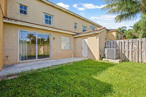 645 E Mowry Ct, Homestead FL - photo 23 of 27