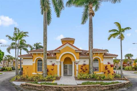 645 E Mowry Ct, Homestead FL - photo 24 of 27