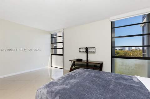 20400 W Country Club Dr 605, Aventura FL - photo 11 of 35