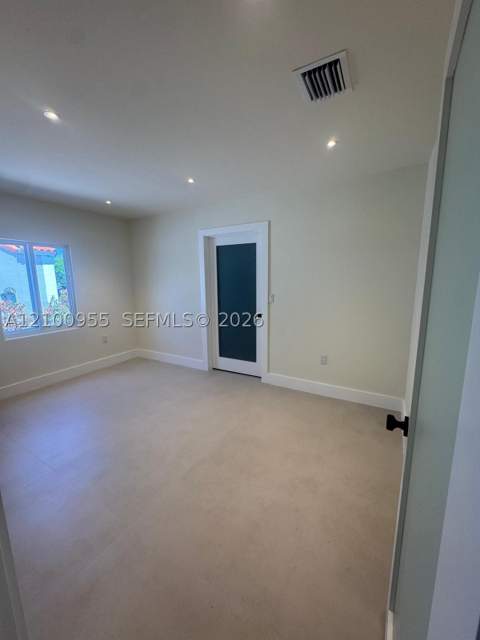 841 NE 4th Pl, Hialeah FL - photo 13 of 18