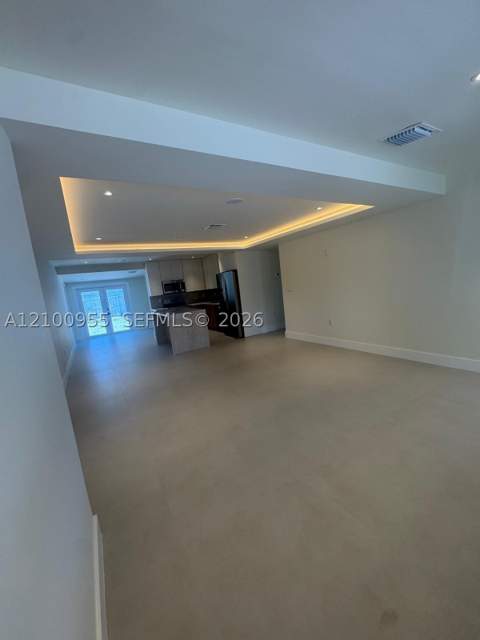 841 NE 4th Pl, Hialeah FL - photo 9 of 18