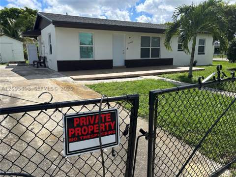 20403 NW 44th Pl, Miami Gardens FL - photo 19 of 25