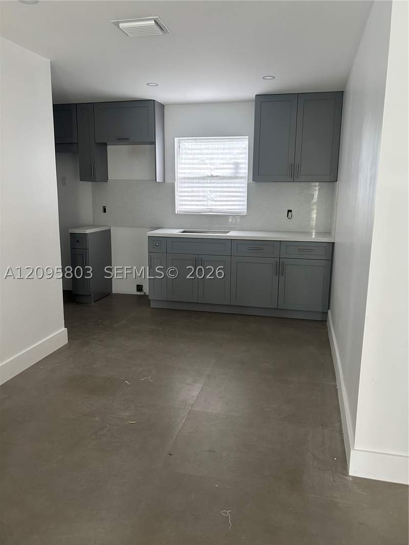 3 bedroom SingleFamilyResidence at 20403 NW 44th Pl, Carol City Gardens 2nd Ad, Miami Gardens — photo 4