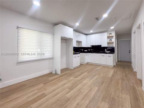 1427 NW 69th Ter, Miami FL - photo 6 of 24