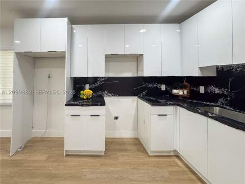 1427 NW 69th Ter, Miami FL - photo 9 of 24