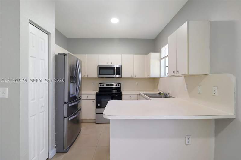 3 bedroom Condominium at 373 NE 26th Pl 201, Caribbean Isles Villas Co, Homestead — photo 4