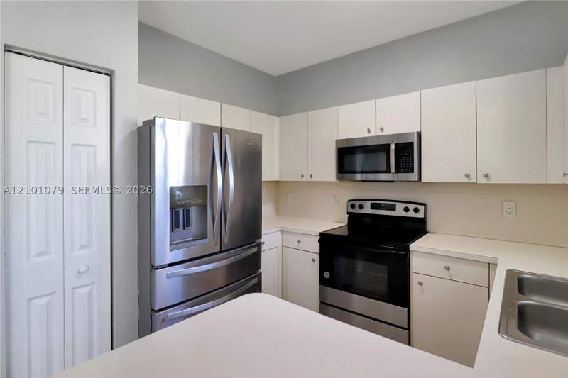 3 bedroom Condominium at 373 NE 26th Pl 201, Caribbean Isles Villas Co, Homestead — photo 5