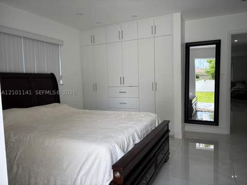 164 NE 169th St, North Miami Beach FL - photo 12 of 25
