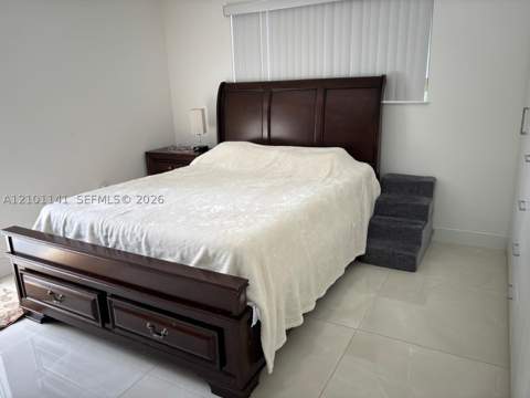 164 NE 169th St, North Miami Beach FL - photo 16 of 25