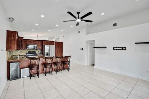 8741 NW 141st Ter, Miami Lakes FL - photo 12 of 39