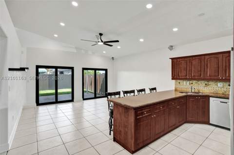 8741 NW 141st Ter, Miami Lakes FL - photo 14 of 39
