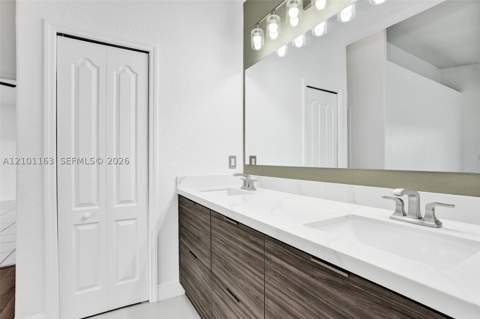 8741 NW 141st Ter, Miami Lakes FL - photo 23 of 39